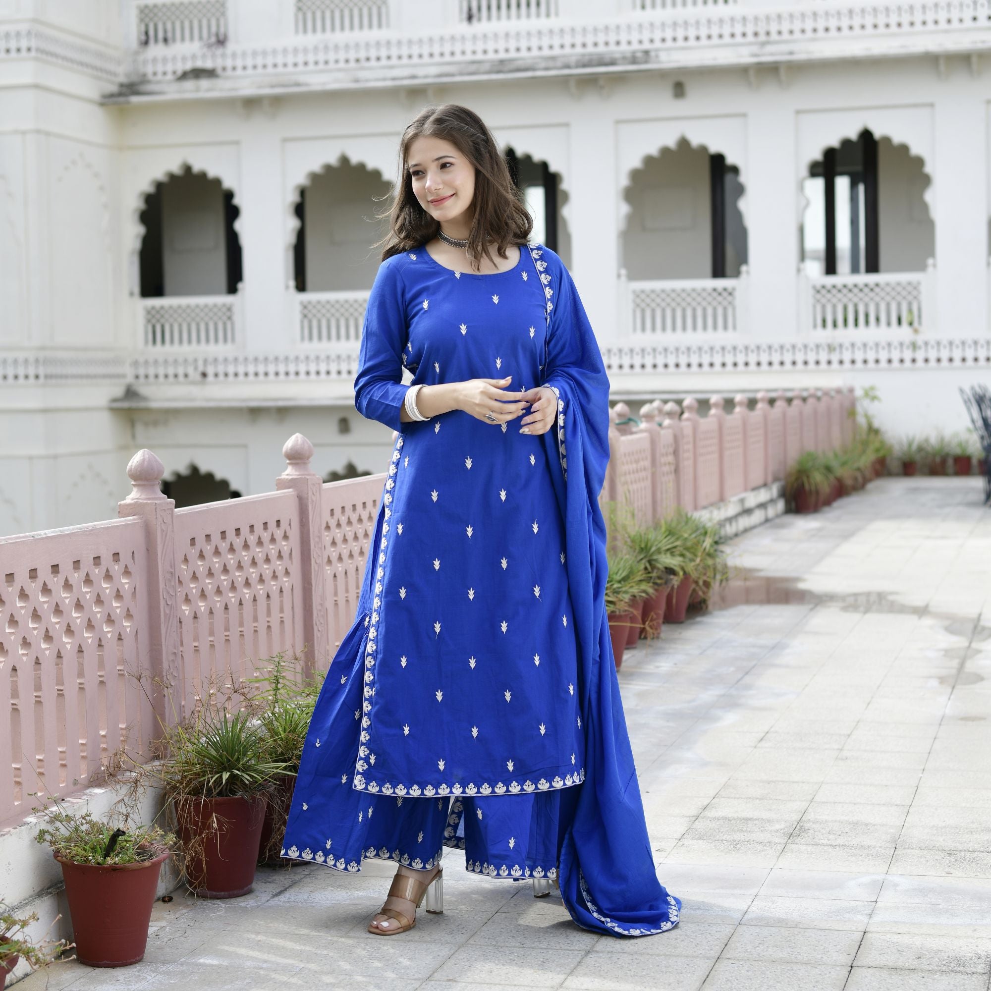 Blue Embroidery Elegant Suit Set