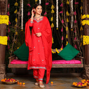 RED NEW MUSLIN SUIT SET