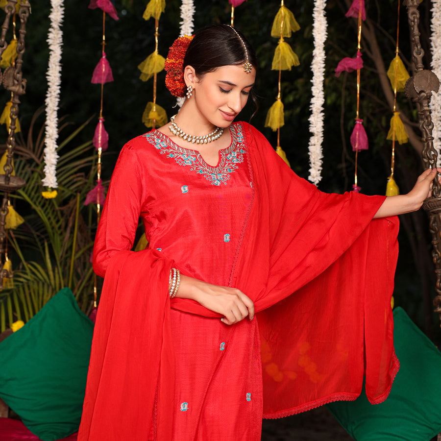 RED NEW MUSLIN SUIT SET
