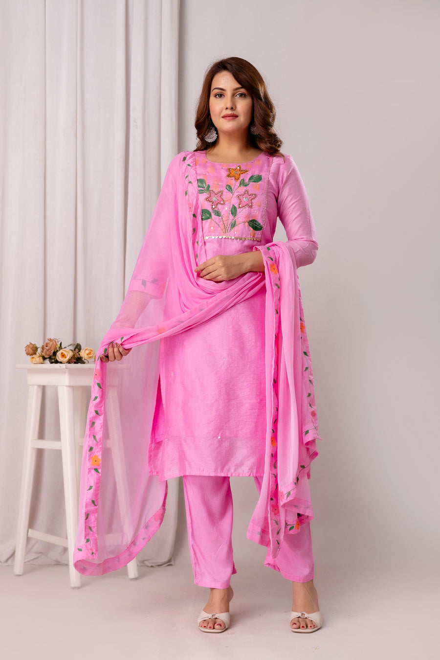 Women Floral Printed Kurta with Trousers & Dupatta