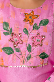 Women Floral Printed Kurta with Trousers & Dupatta