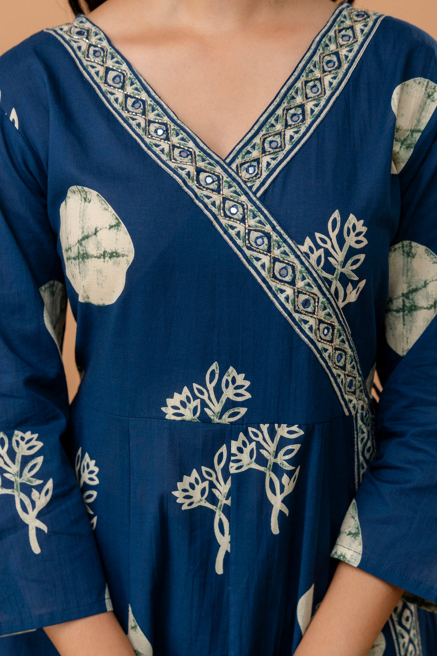 Women Printed Angrakha Pure Cotton Kurta with Trousers & With Dupatta