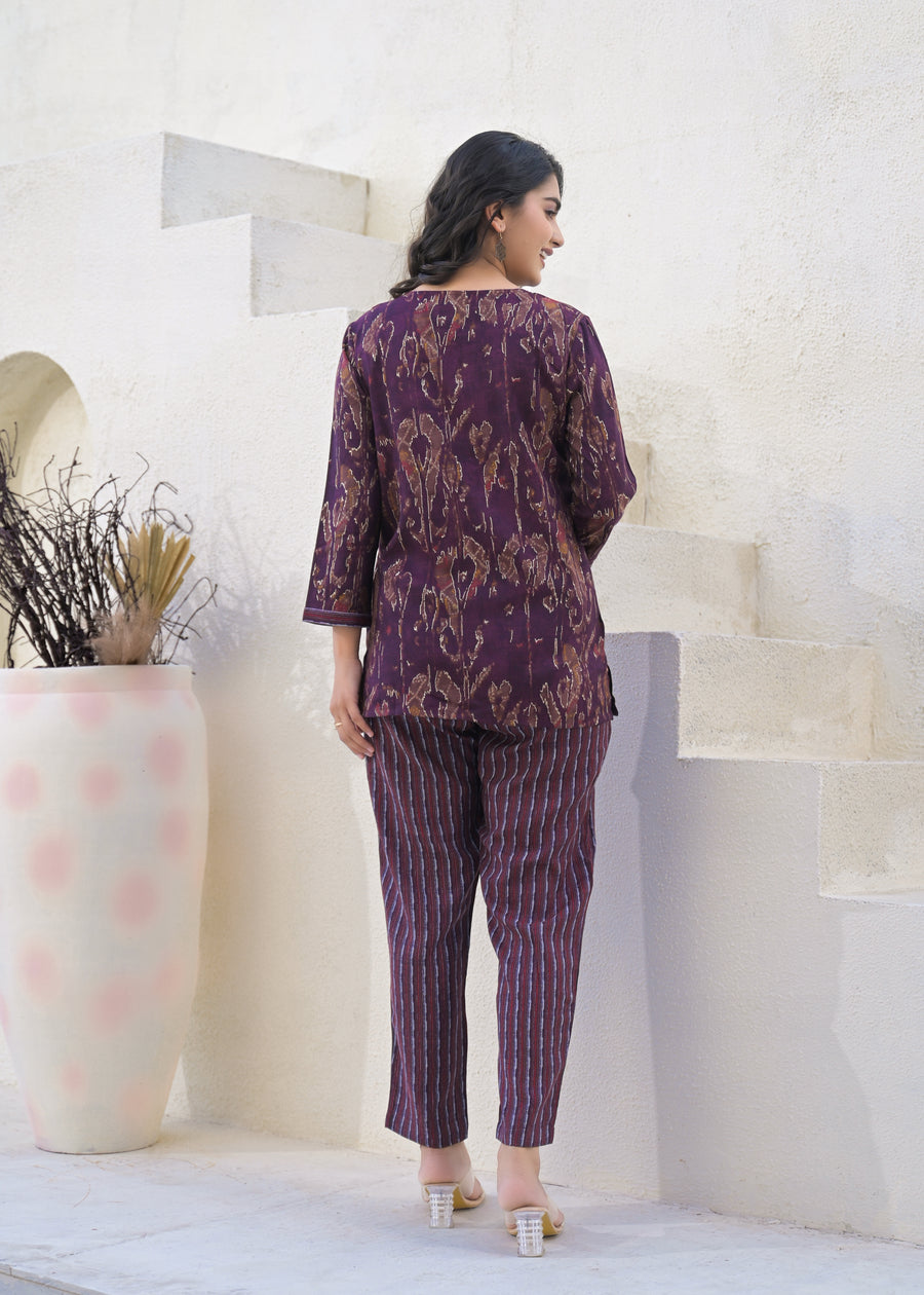 Printed Round Neck Top With Trousers Co-Ords