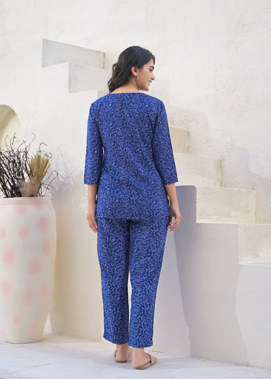 Printed Round Neck Top With Trousers Co-Ords