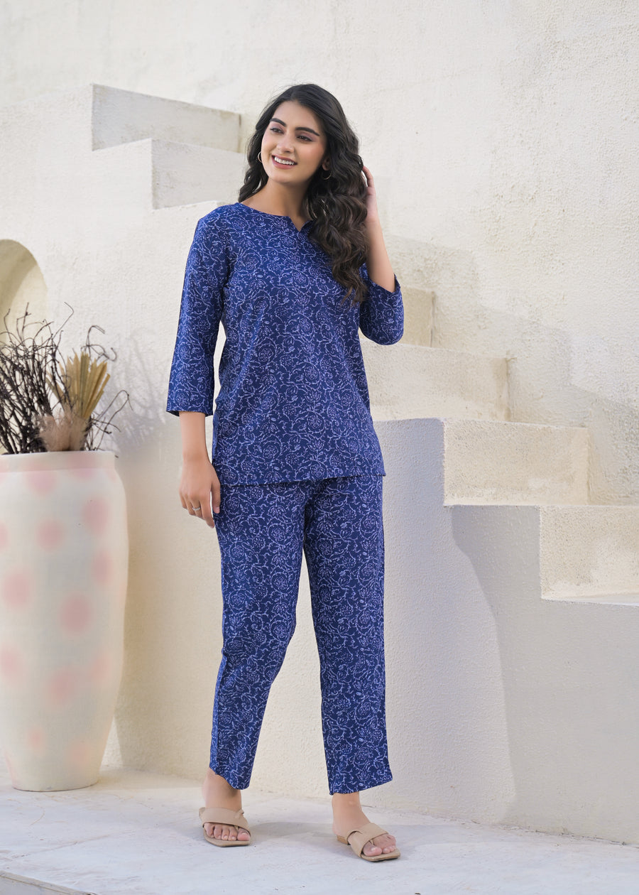 Printed Round Neck Top With Trousers Co-Ords