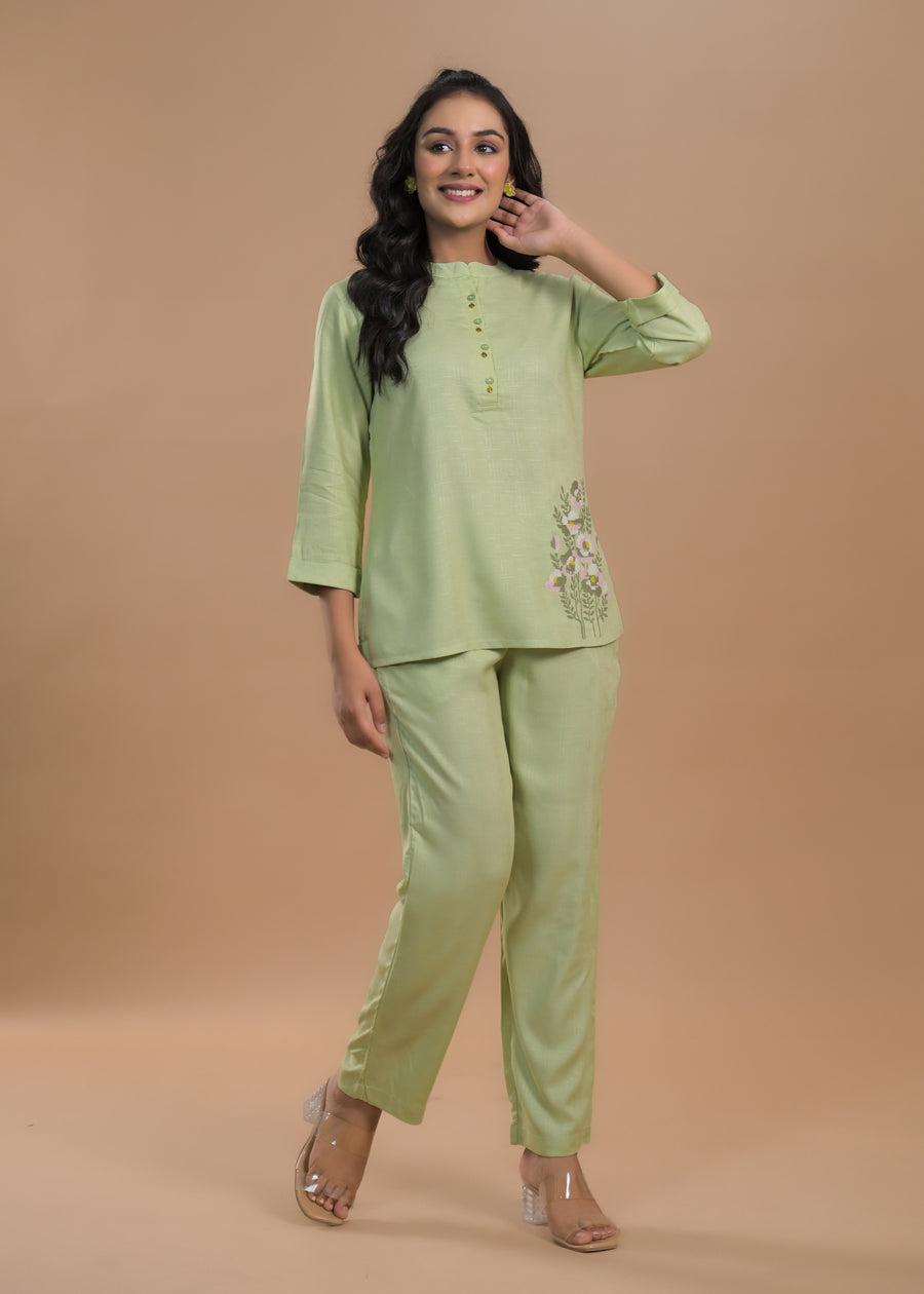 GREEN EMBROIDERY SUIT SET