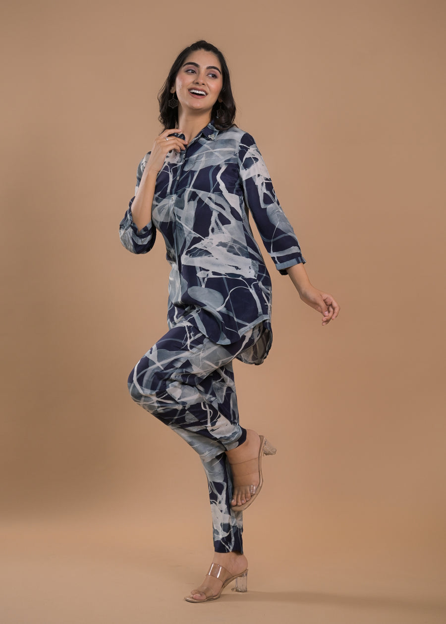 Black leaf print casual cord set